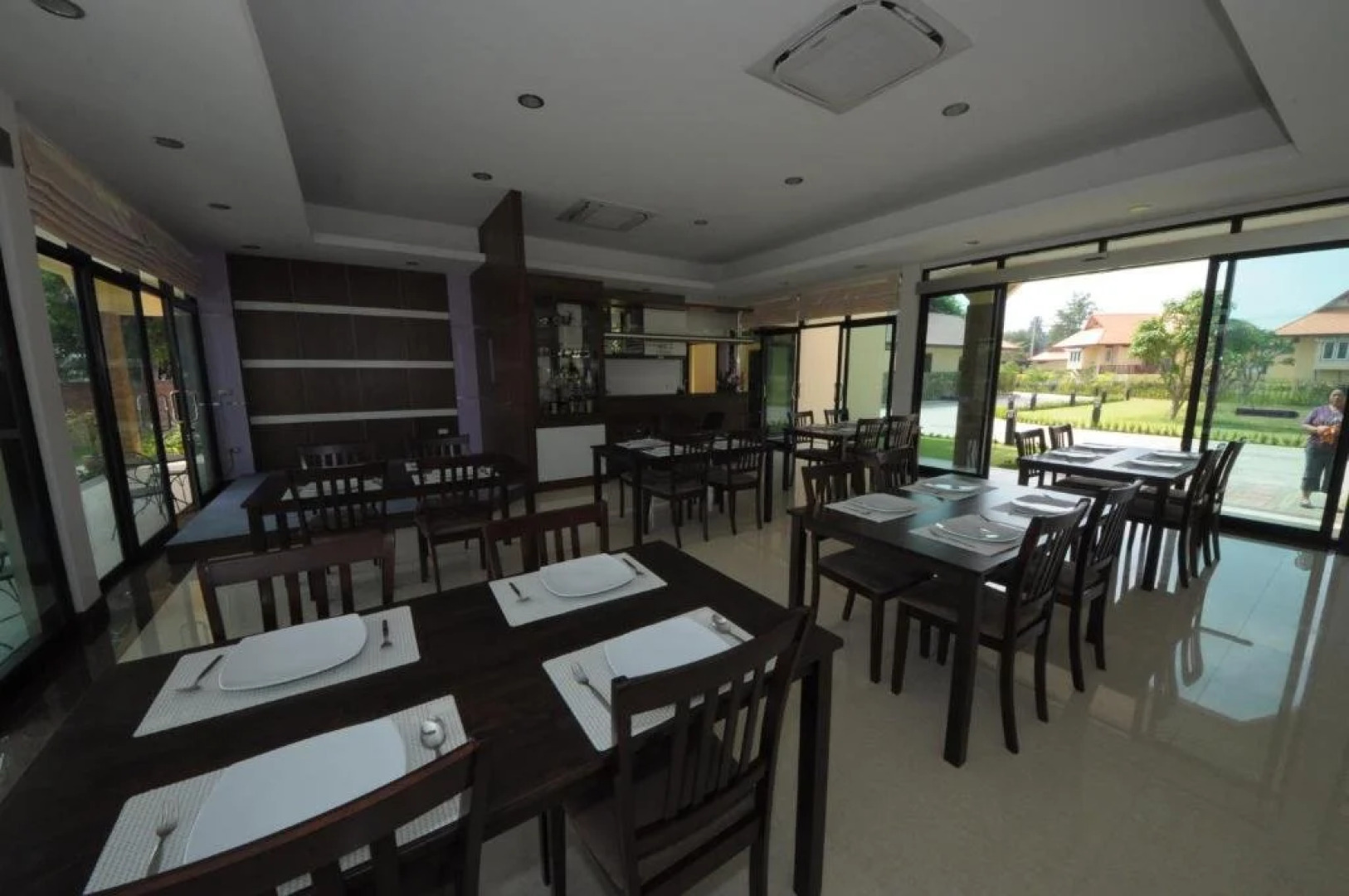 Maeklong Marina Resort