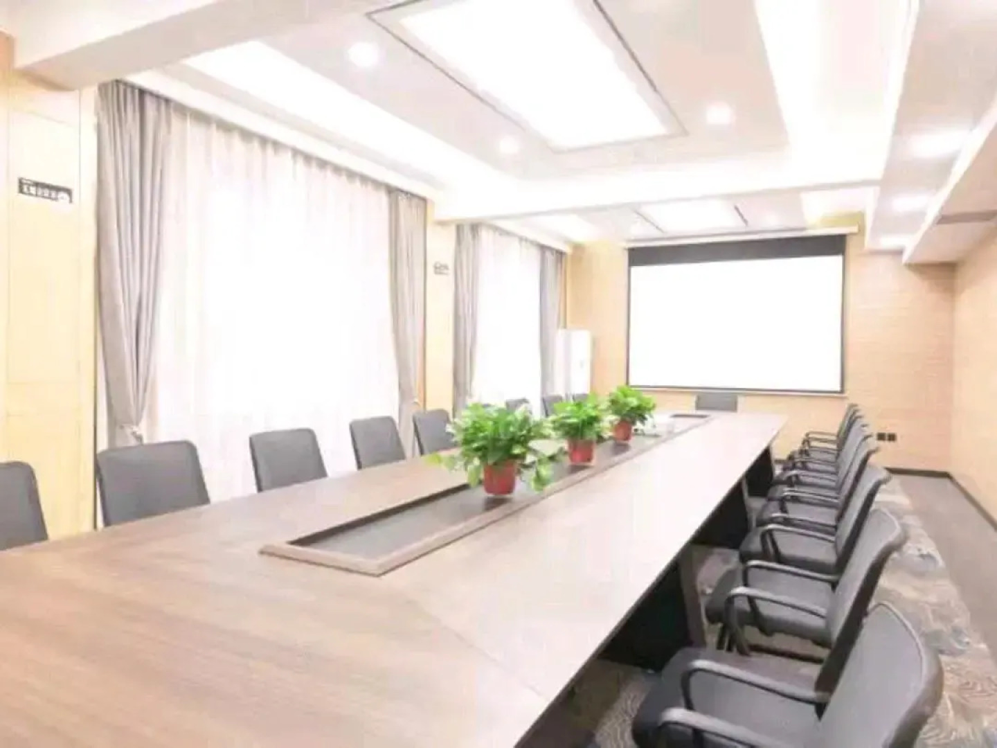 GreenTree Inn Puyang Ruifengyuan Business Hotel