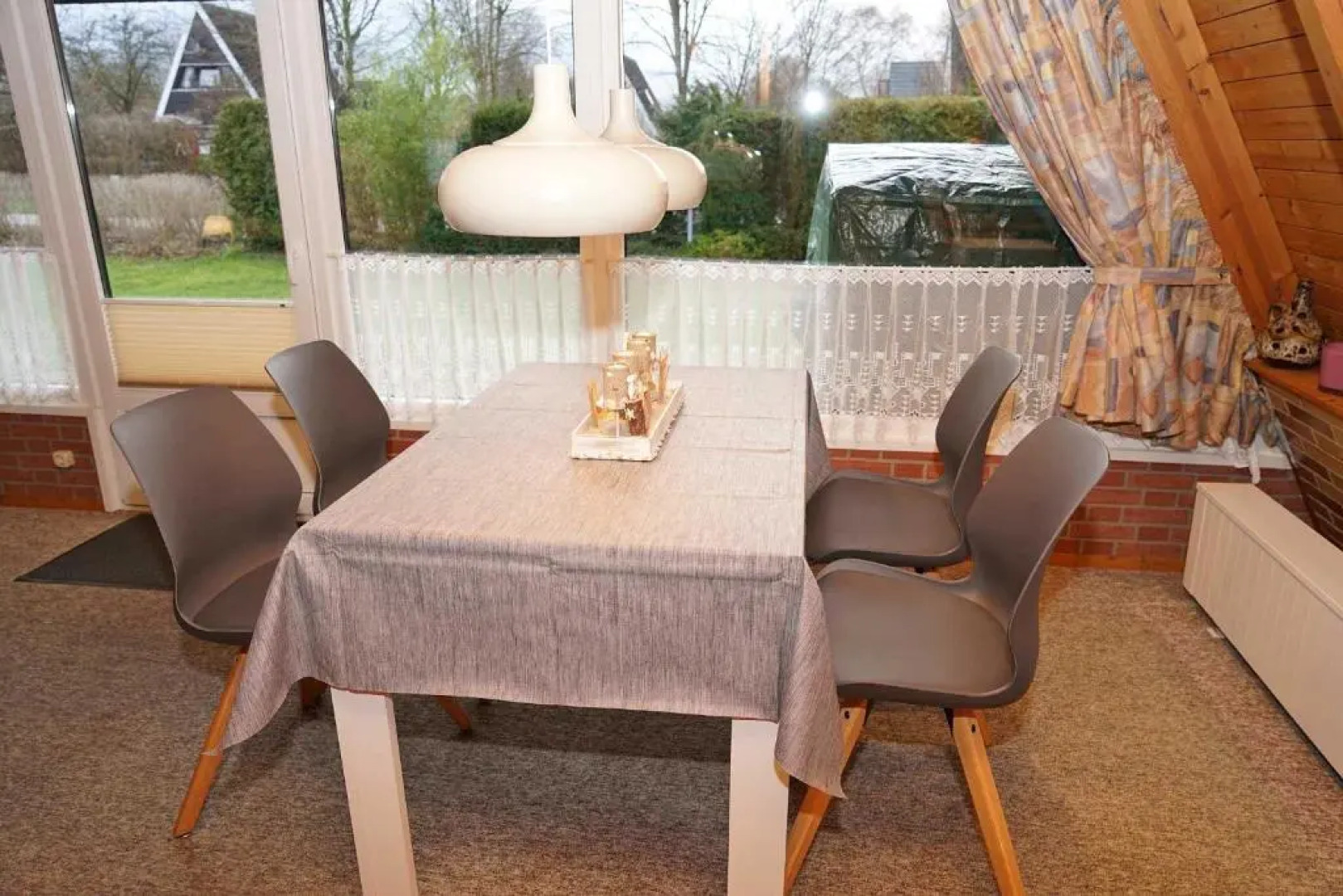 Zeltdachhaus mit W_LAN _ 2 x TV