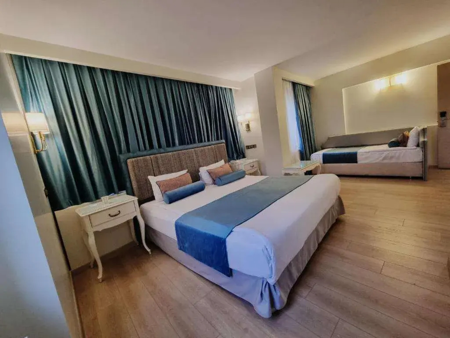 Taximtown Hotel