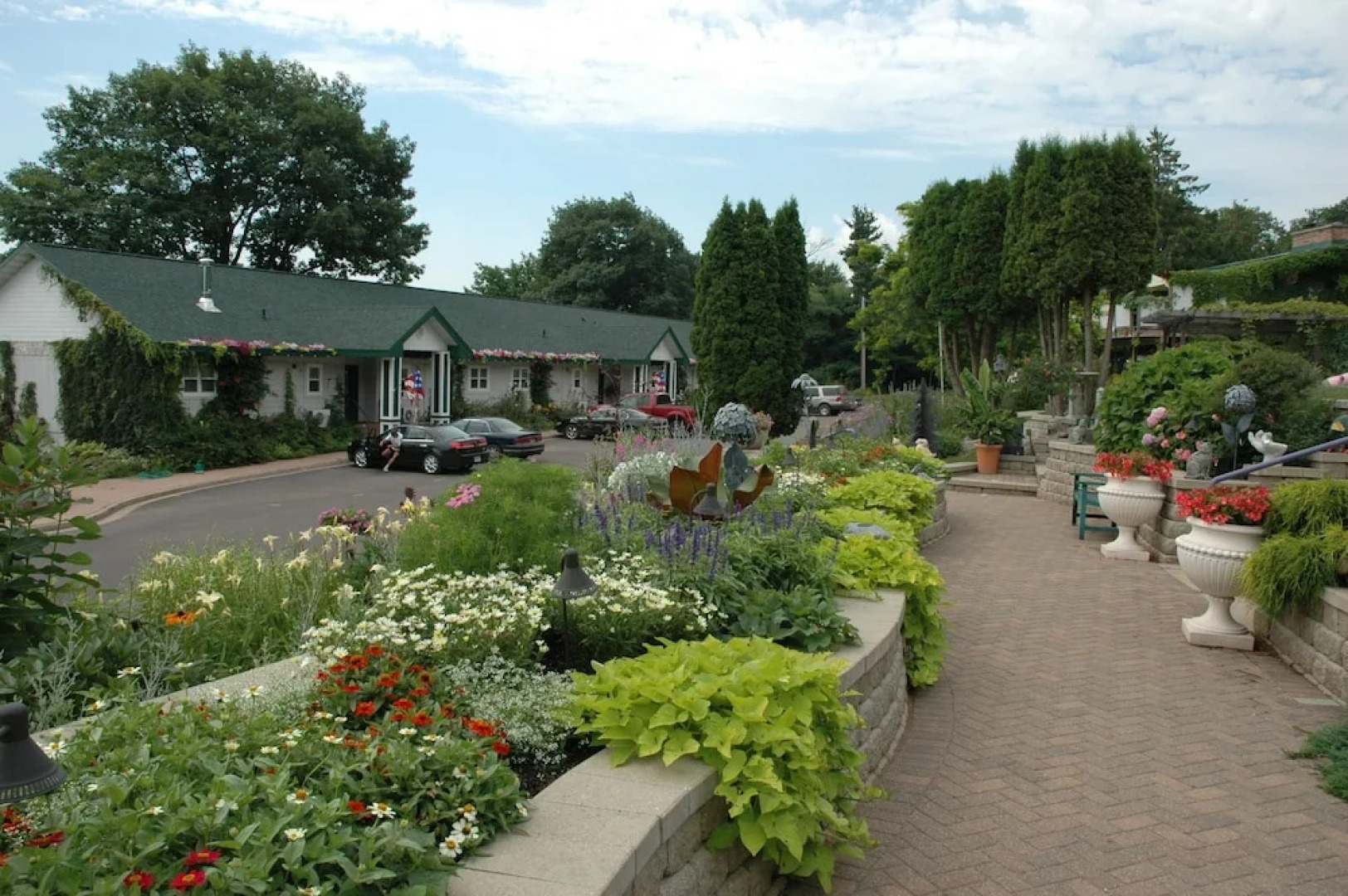 Winfield Inn and Gardens