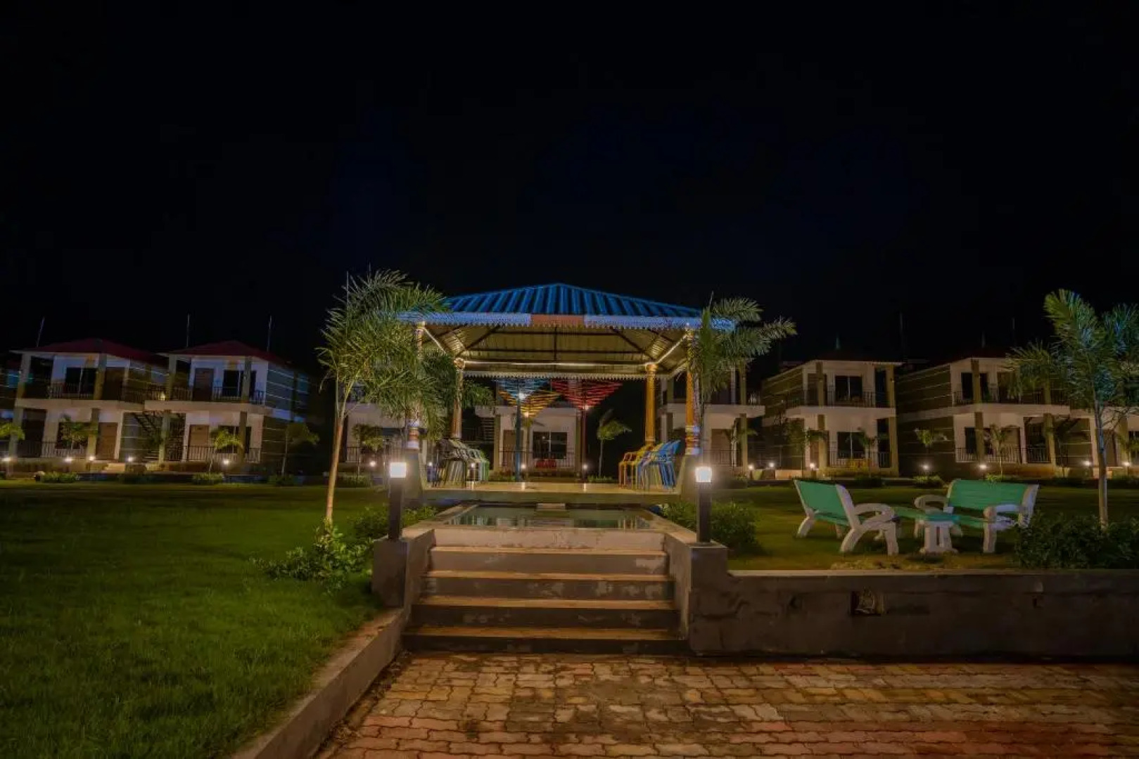 The Comfort Gir Resort