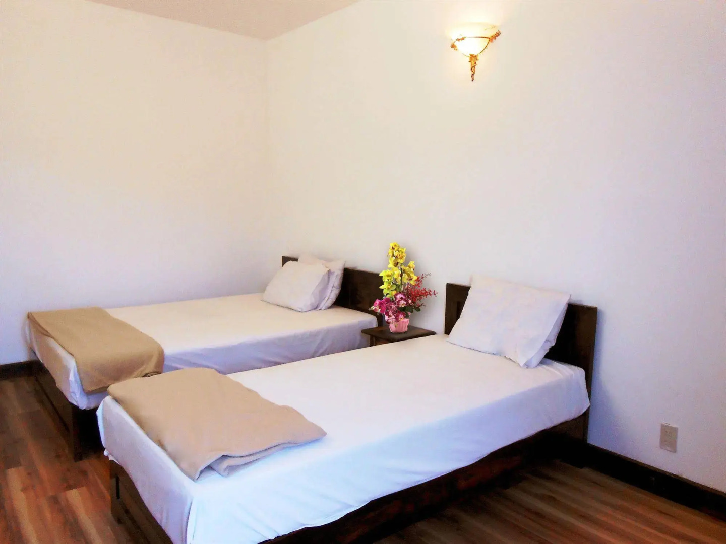 Yasaka Huong Sen Restaurant & Hotel