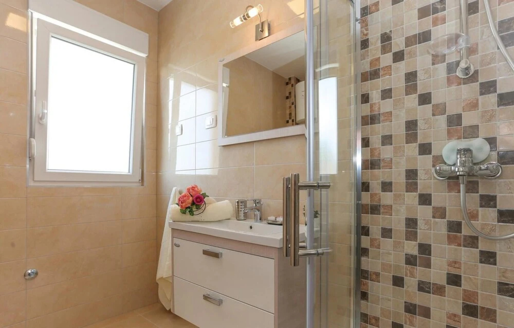 Stunning Home in Kucine With Wifi and 4 Bedrooms