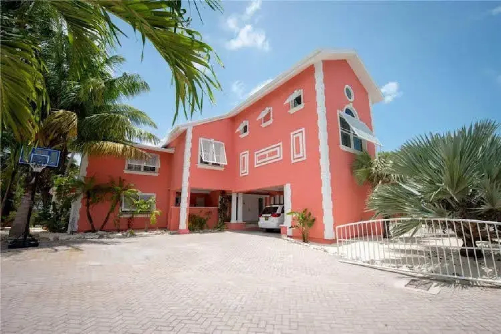 Coral Reef (Villa)
