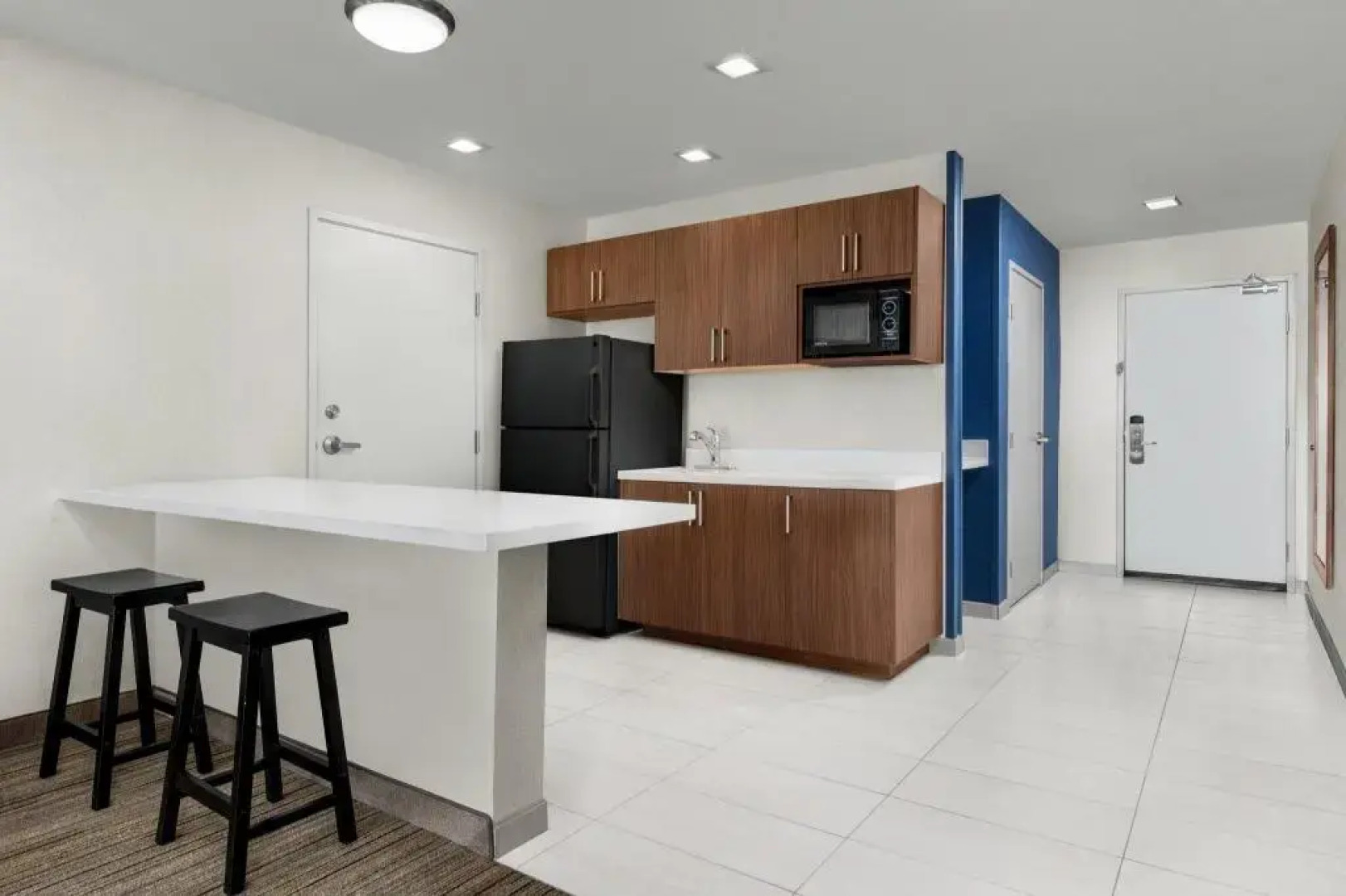 Holiday Inn Express Hotel & Suites Marina - State Beach Area by IHG