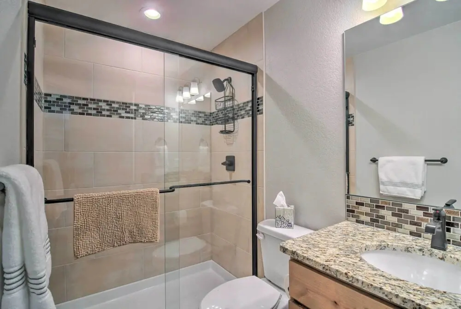 < 1 Mi to Downtown: Gorgeous Loveland Townhome!