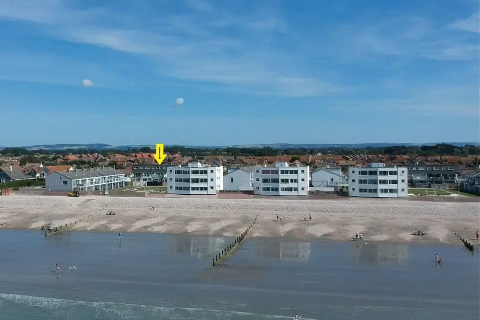 87 Marineside Beach Side Property With Stunning sea Views