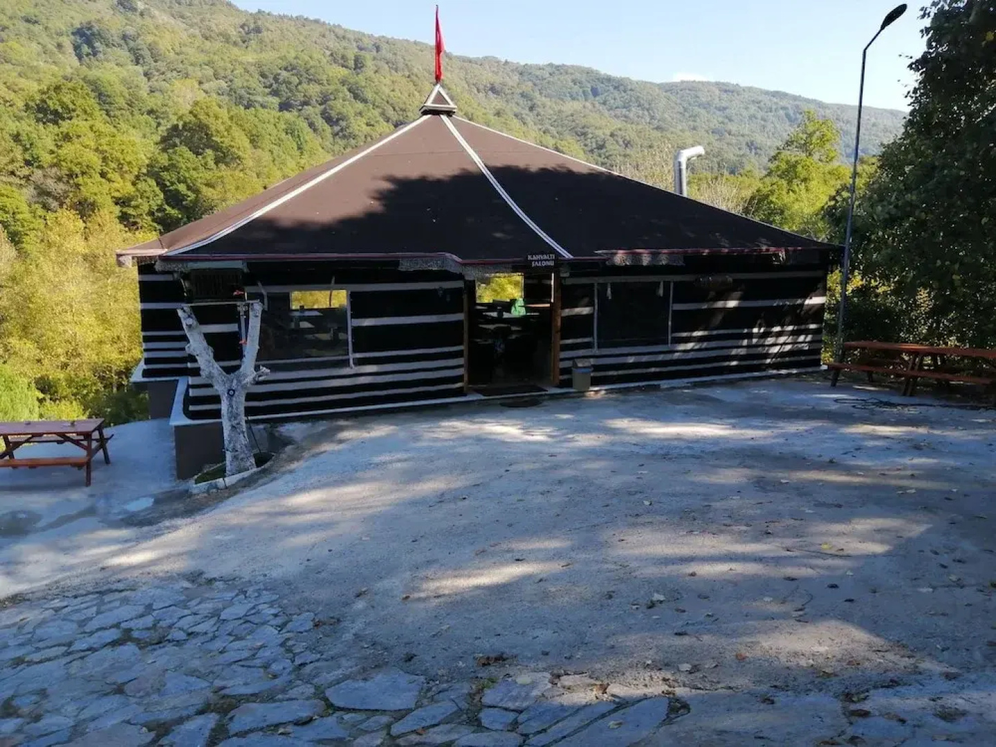 Sakli Cennet Esadiye