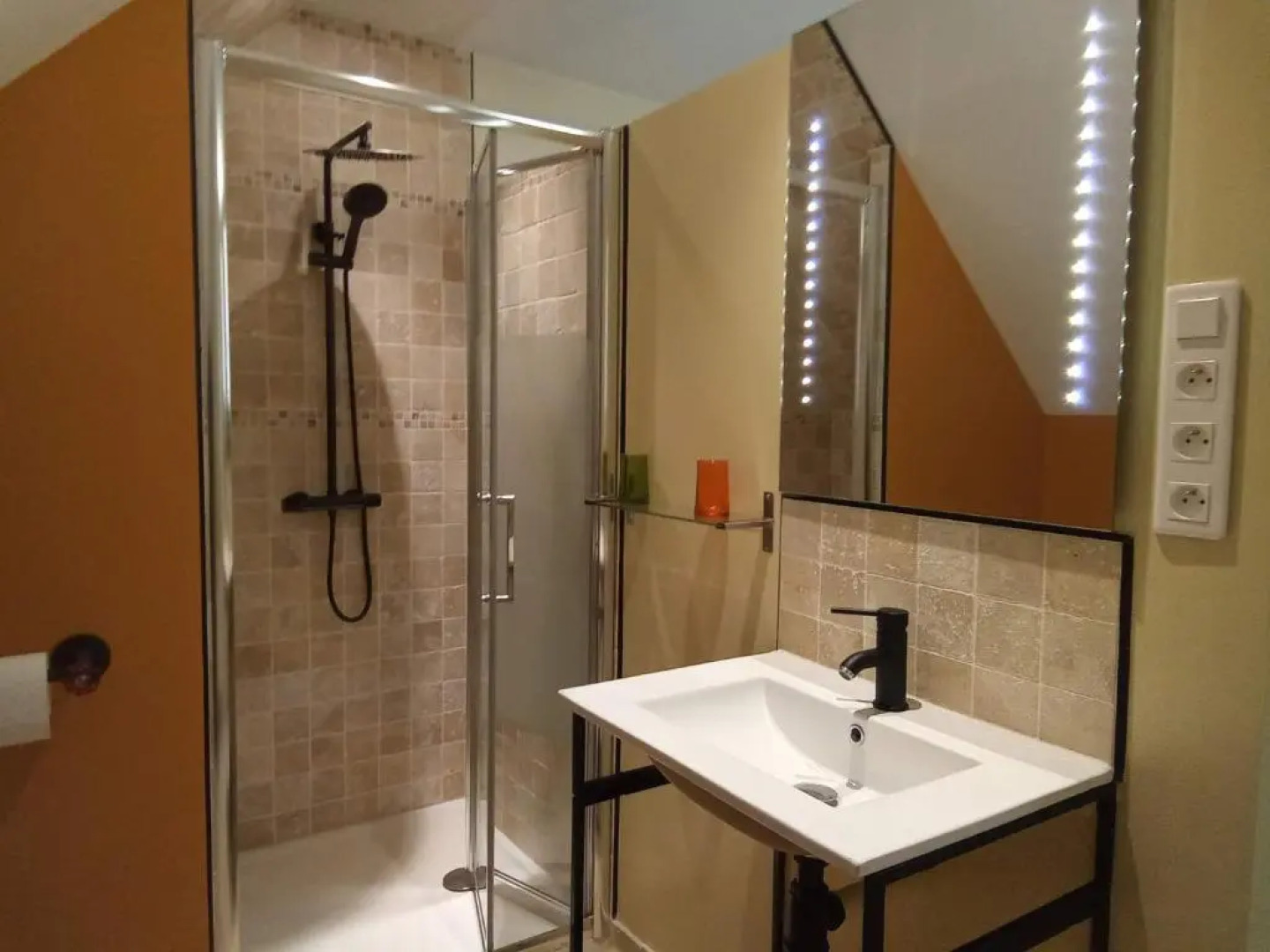 Au milieu d'un jardin fleuri