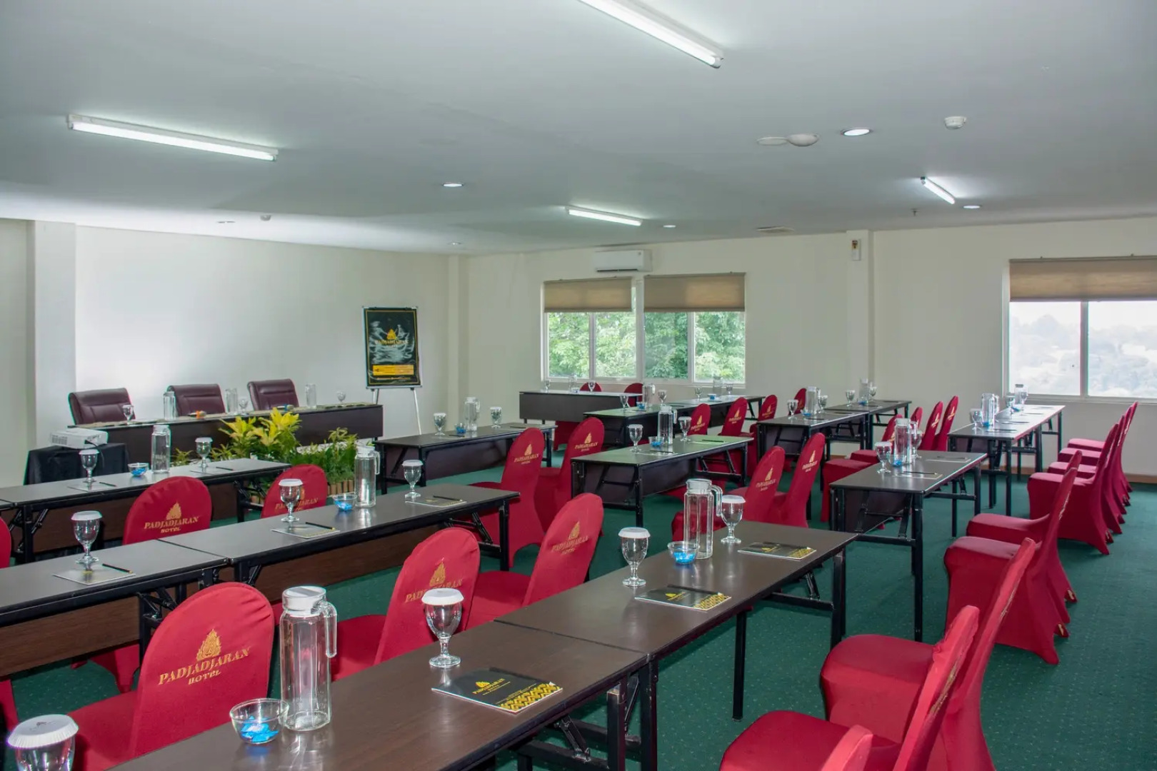 Padjadjaran Suites Hotel Bogor