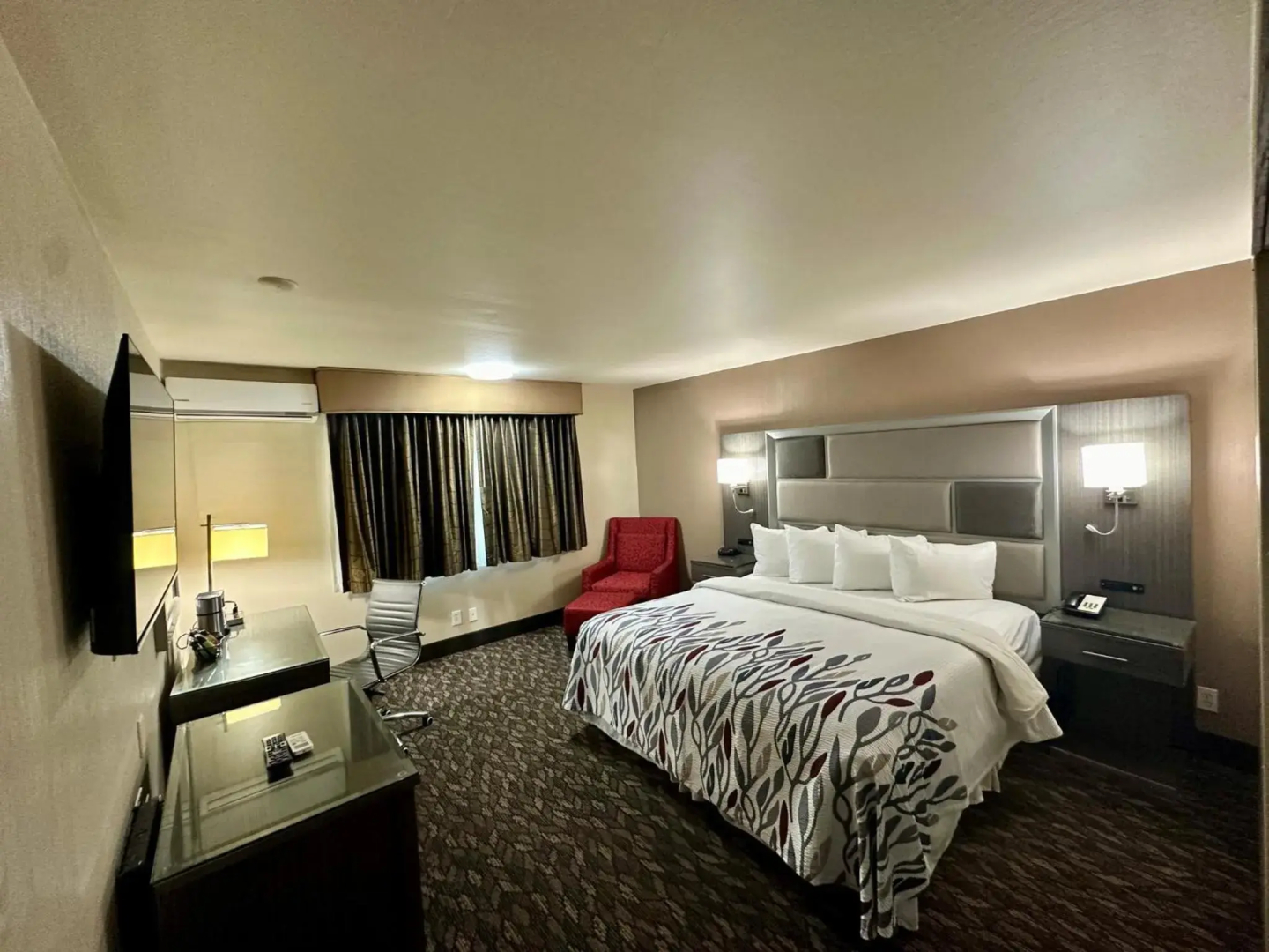 HomeTowne Studios by Red Roof Yuba City Bonanza – Marysville