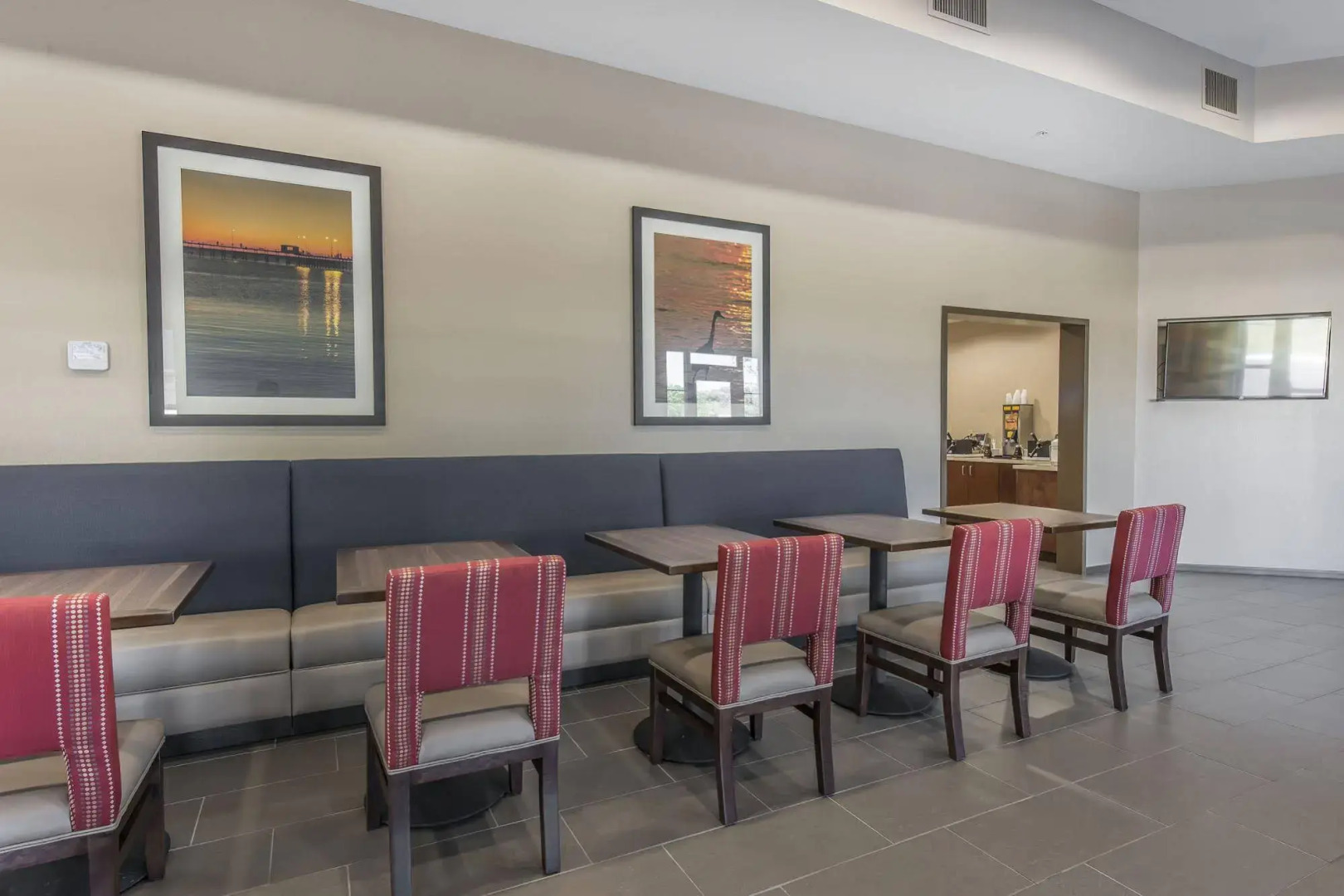 Comfort Suites Dunnellon near Rainbow Springs