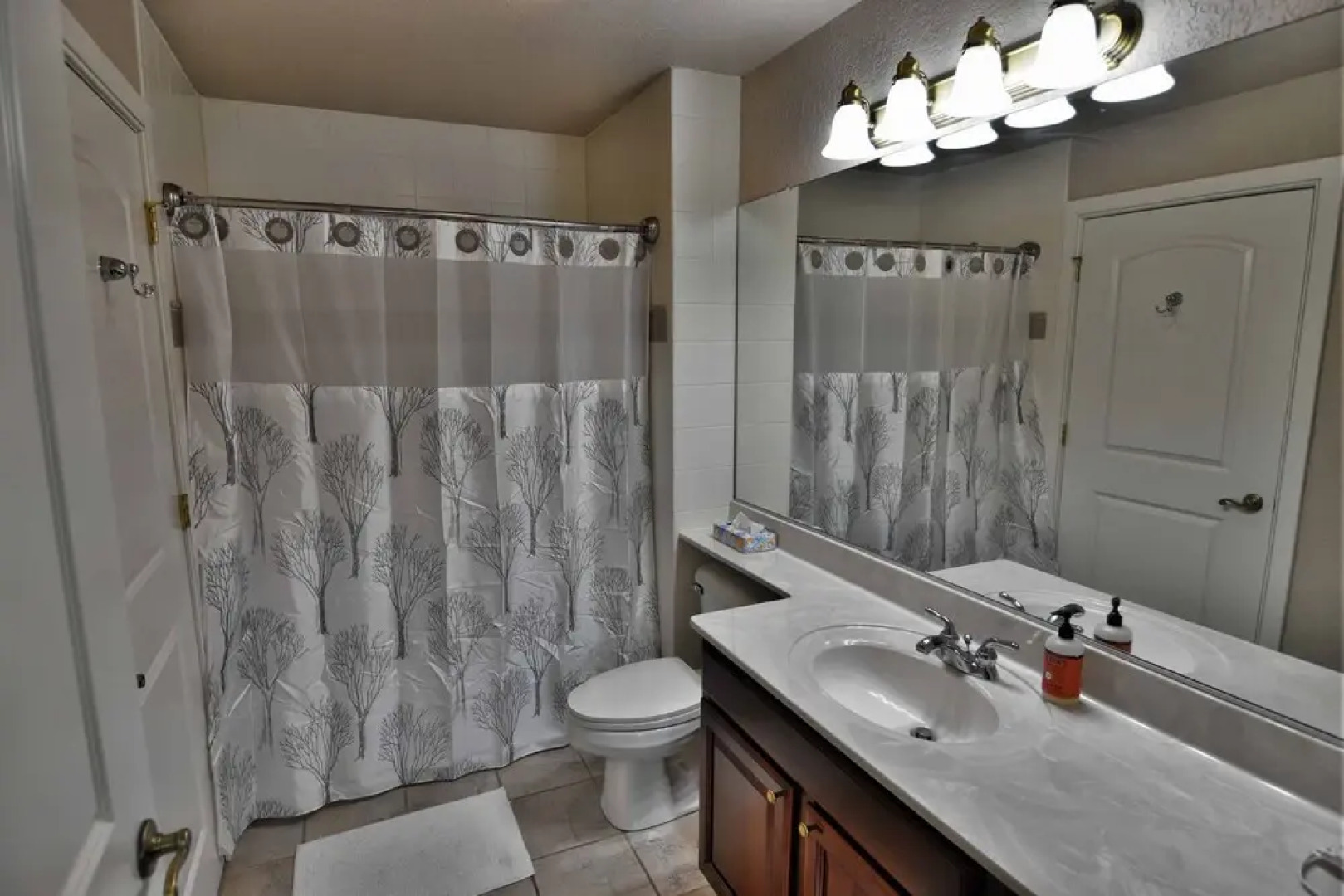 Unit 305 2 BD/ 2 BA Condo 2 Bedrooms 2 Bathrooms Condo