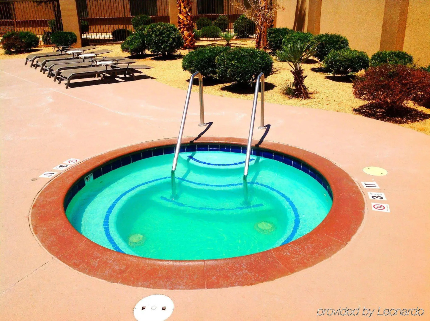 Holiday Inn Express Hotel & Suites Barstow-Outlet Center by IHG