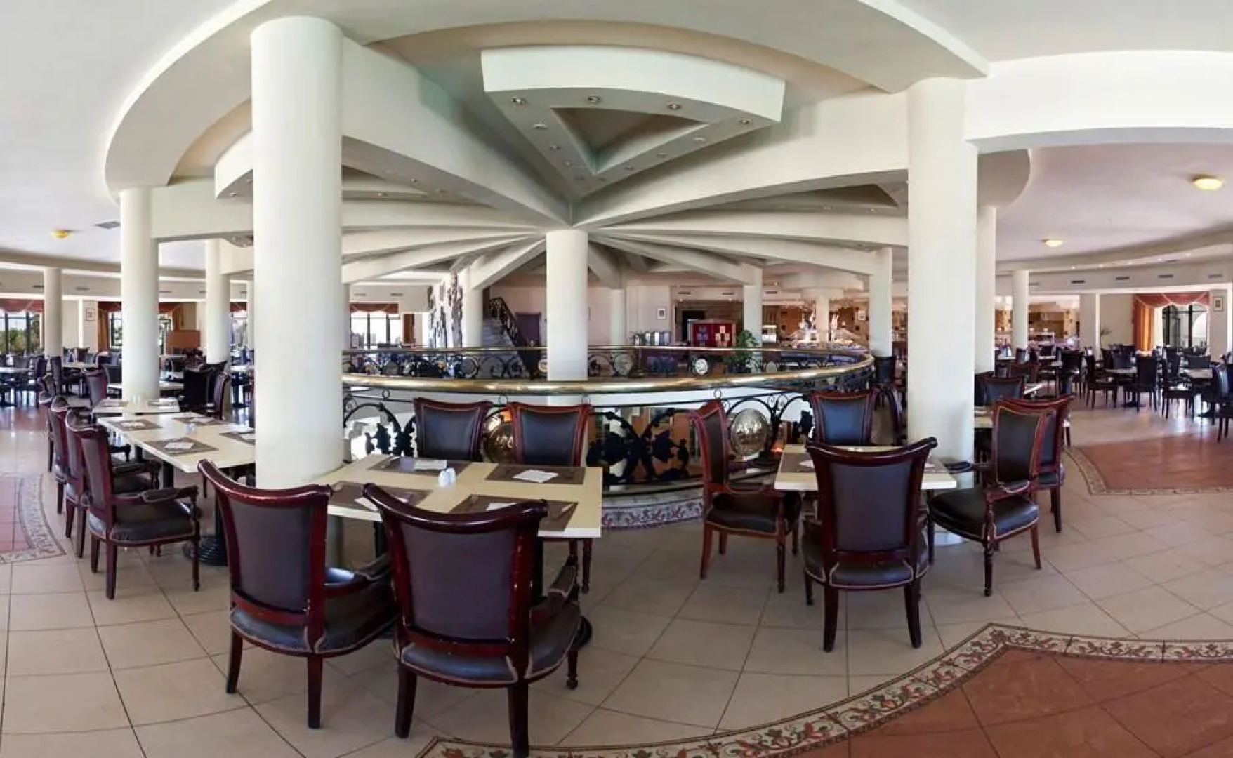 Golden 5 Almas Palace Hotel & Resort