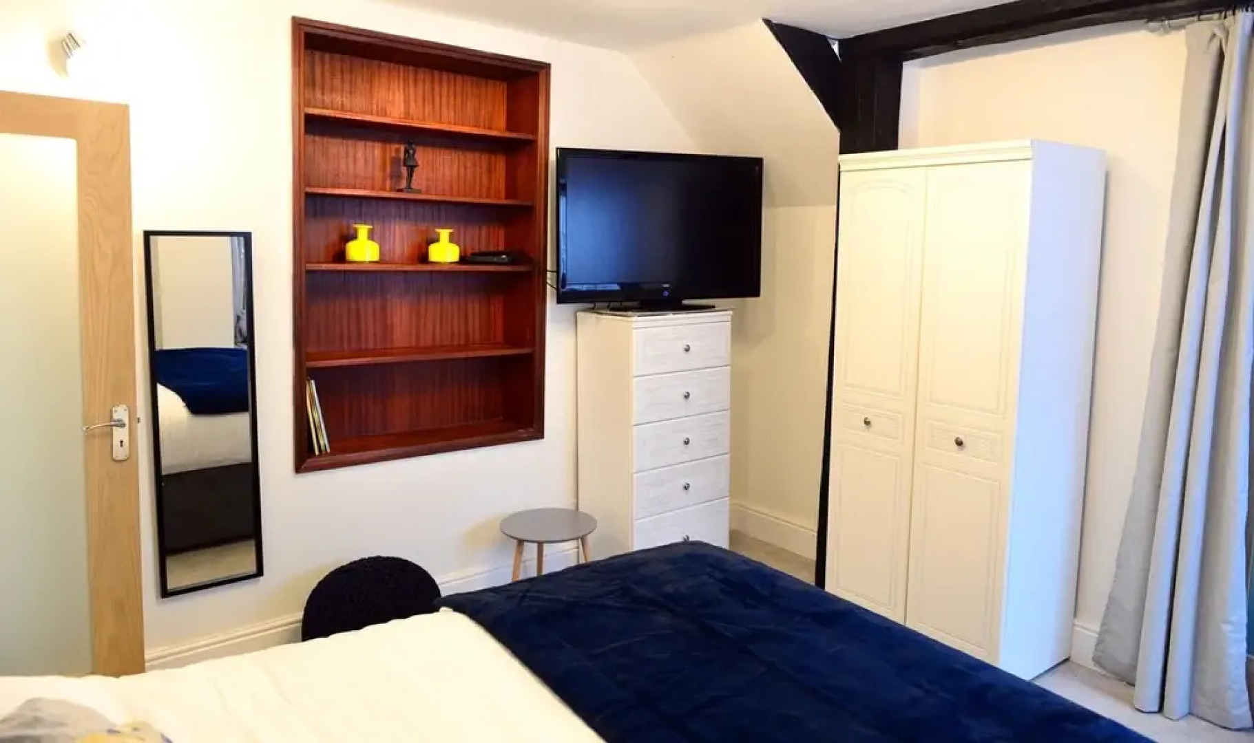 Stunning Butterfly Cottage