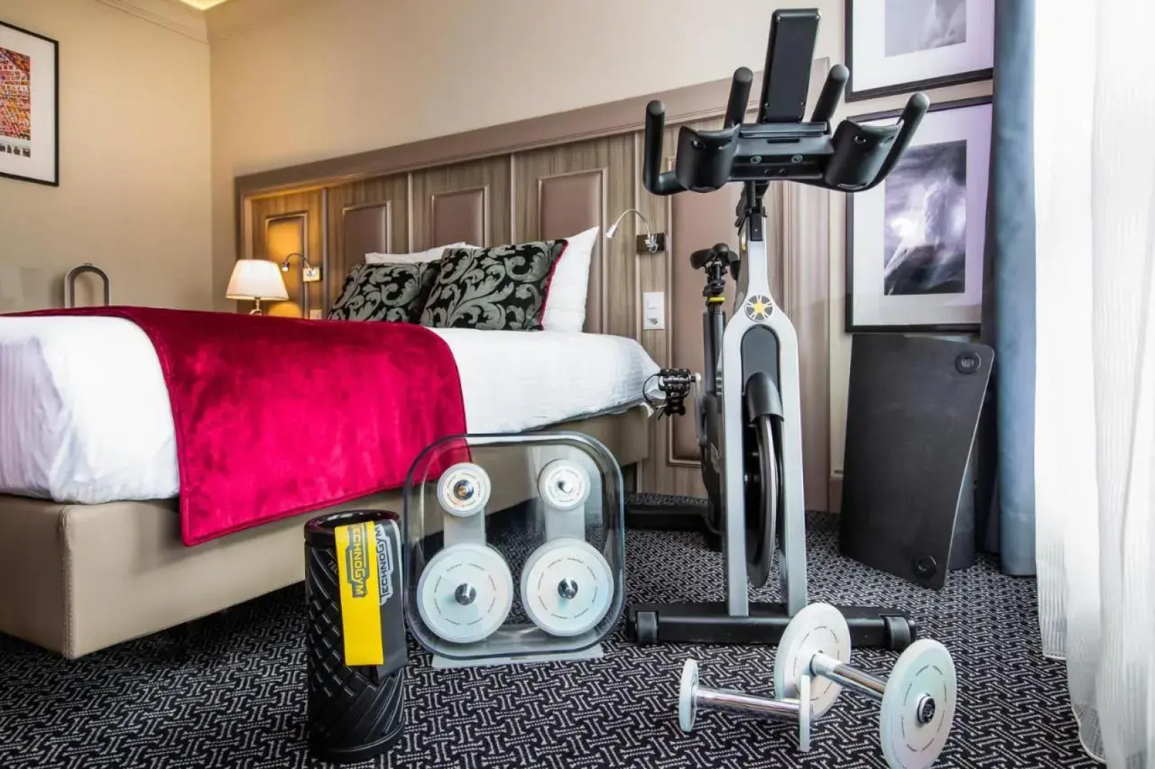 Отель Drake Longchamp Swiss Quality