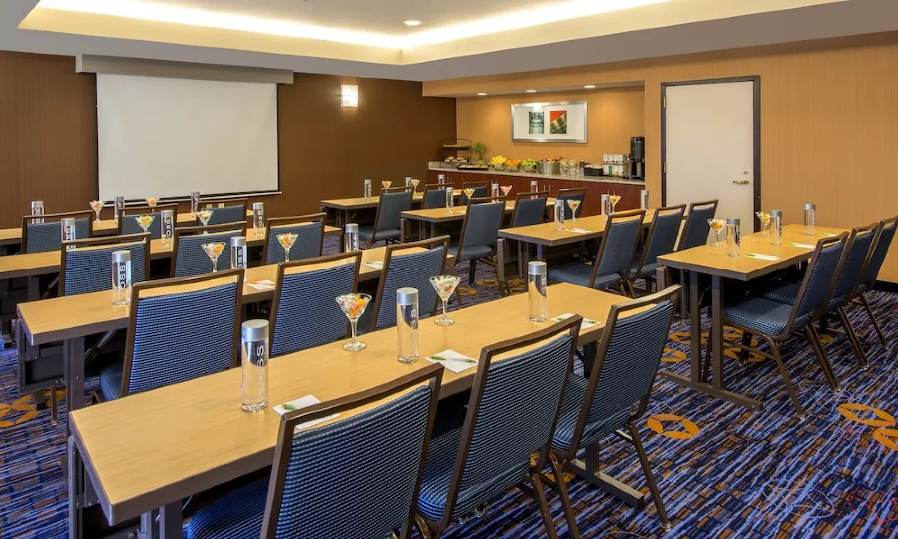 Courtyard Cleveland Airport South