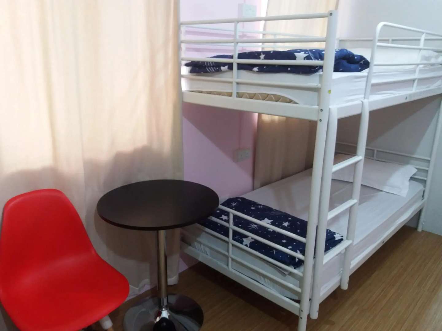 The Hive Singapore Hostel