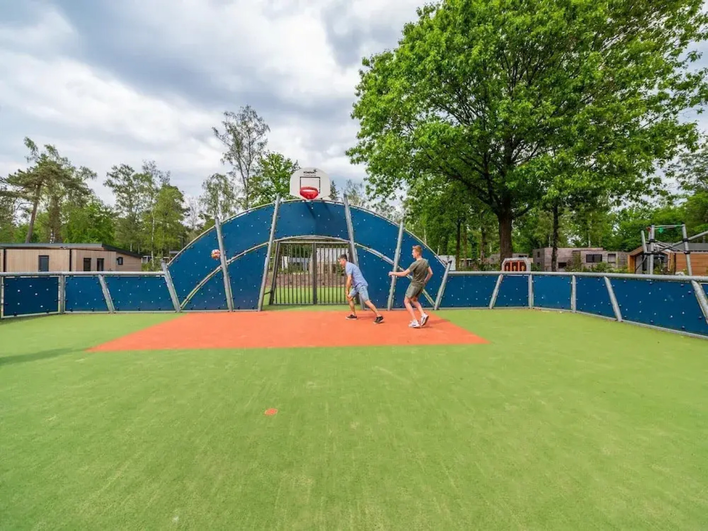 Holiday Park Home With Modern Charm