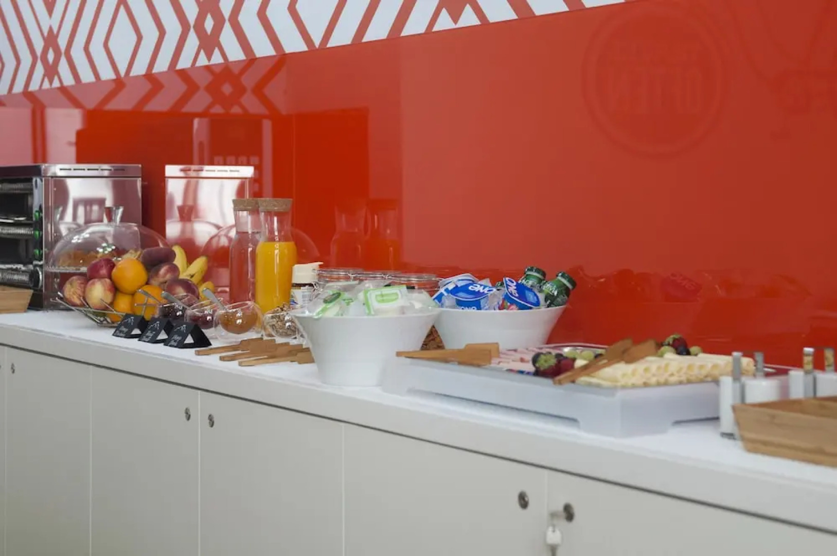 Porta da Arrábida Suites