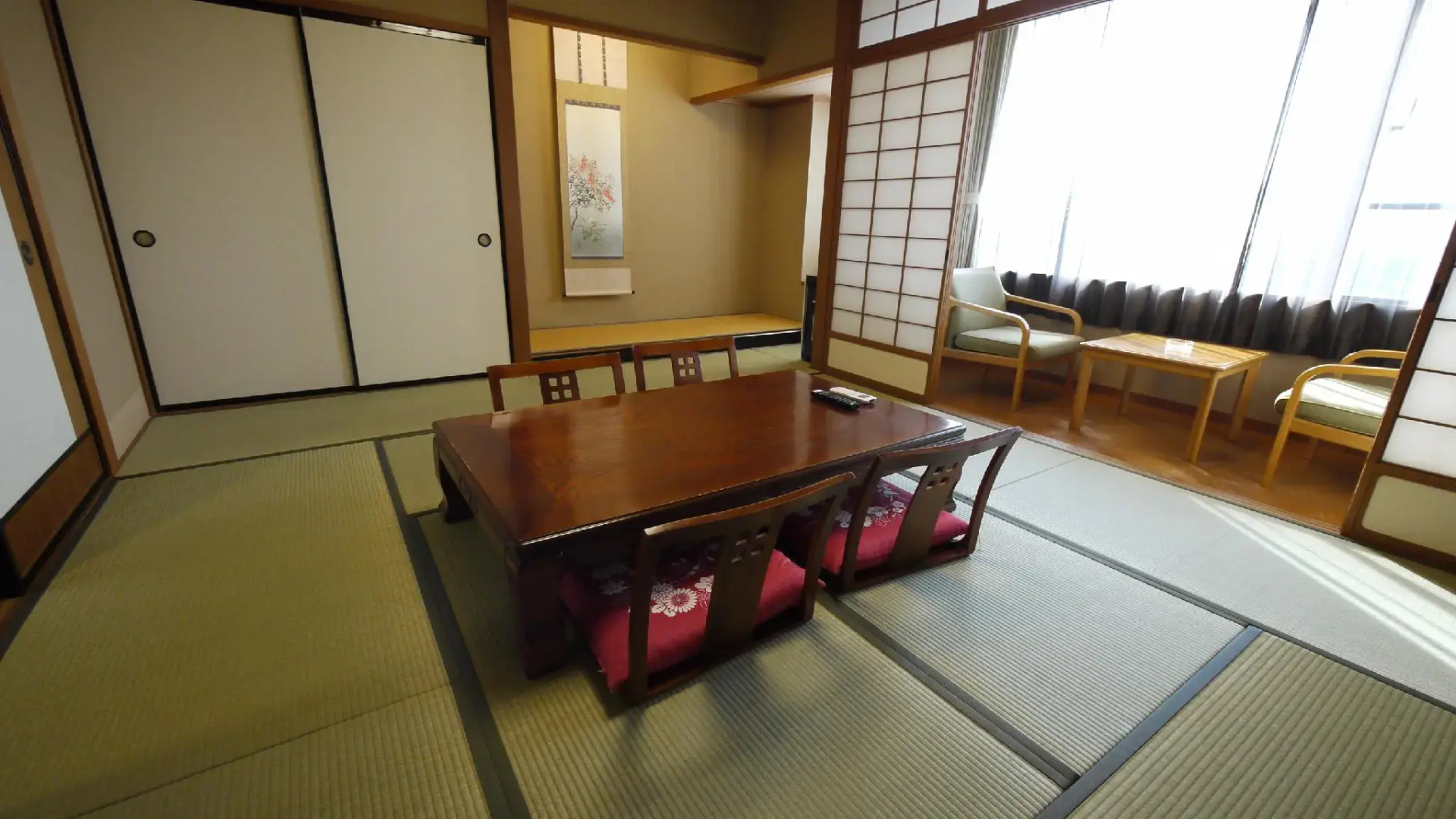 Route Inn Grantia Komatsu Airport