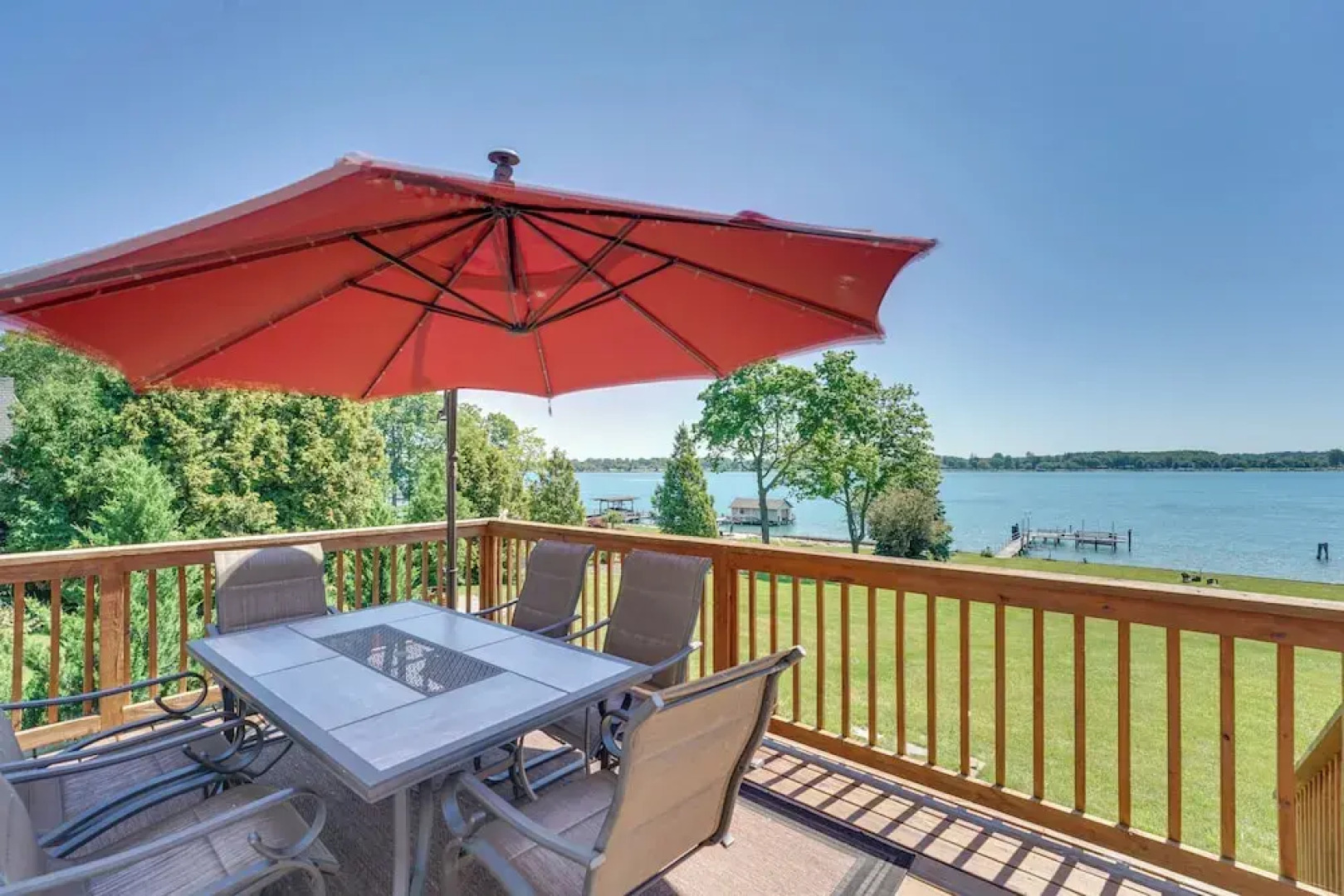 Riverfront St Clair Home - Walk to Downtown!