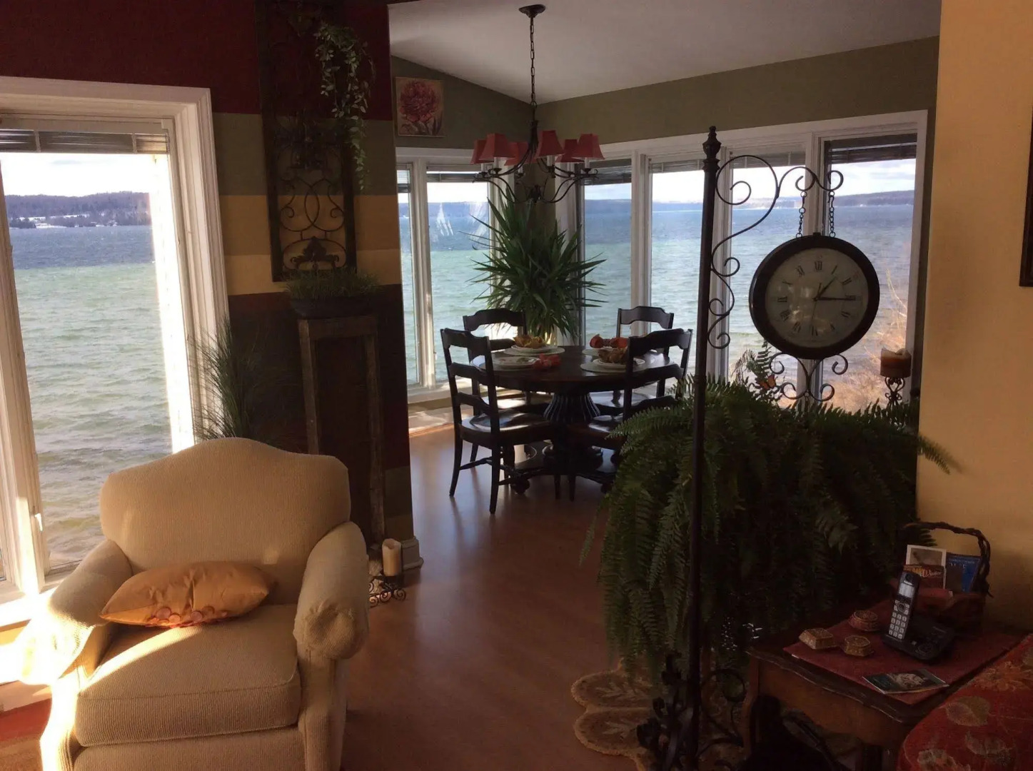 Pictured Rocks Bed And Breakfast