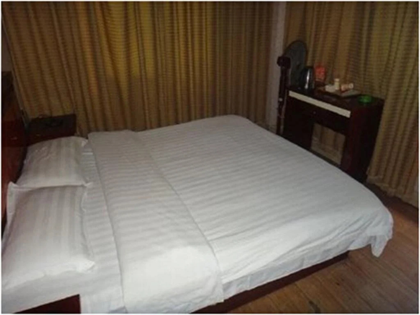 Suining Kaixuan Business Inn