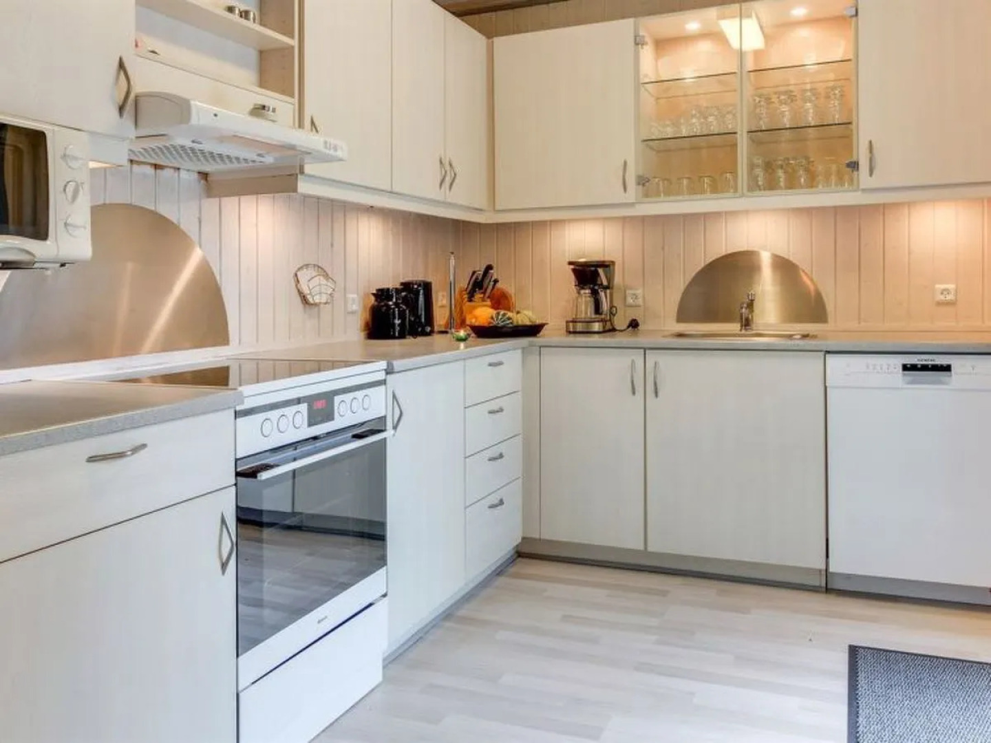 "Sina" - 950m from the sea in Bornholm