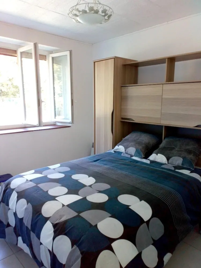 House With 2 Bedrooms in Chevannes, With Enclosed Garden and Wifi