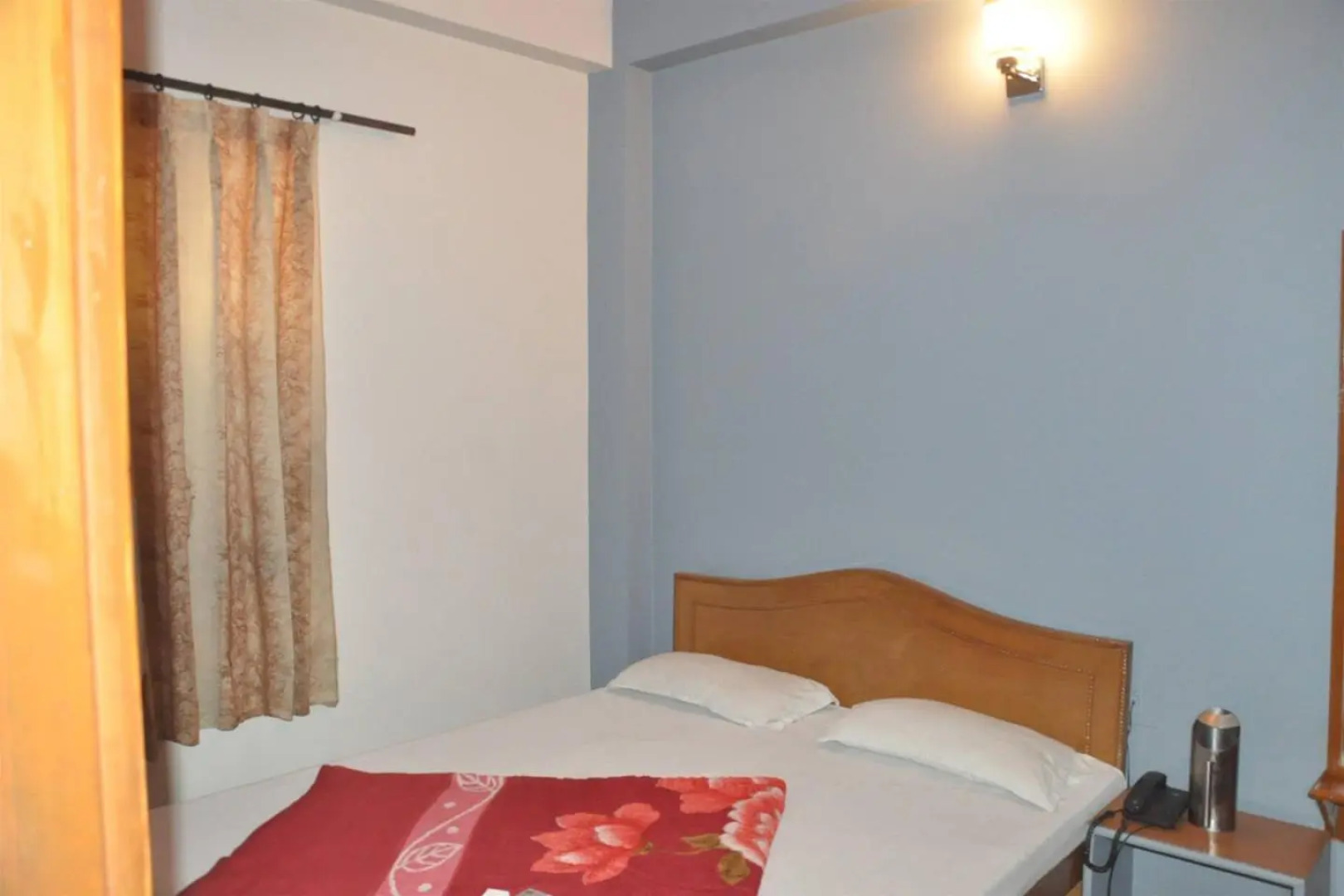 Hotel Sugandh Retreat