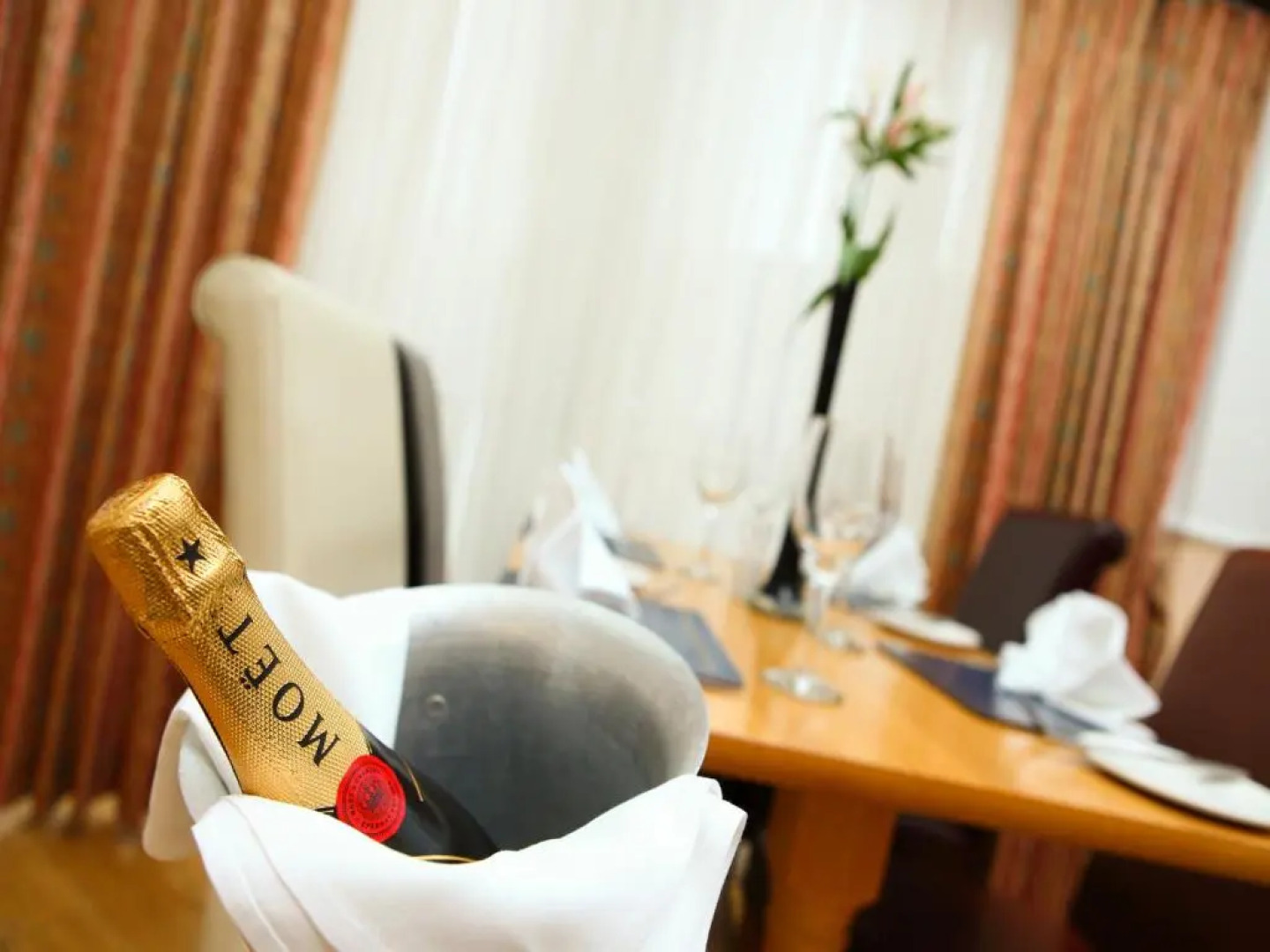 Gatwick Cambridge Hotel