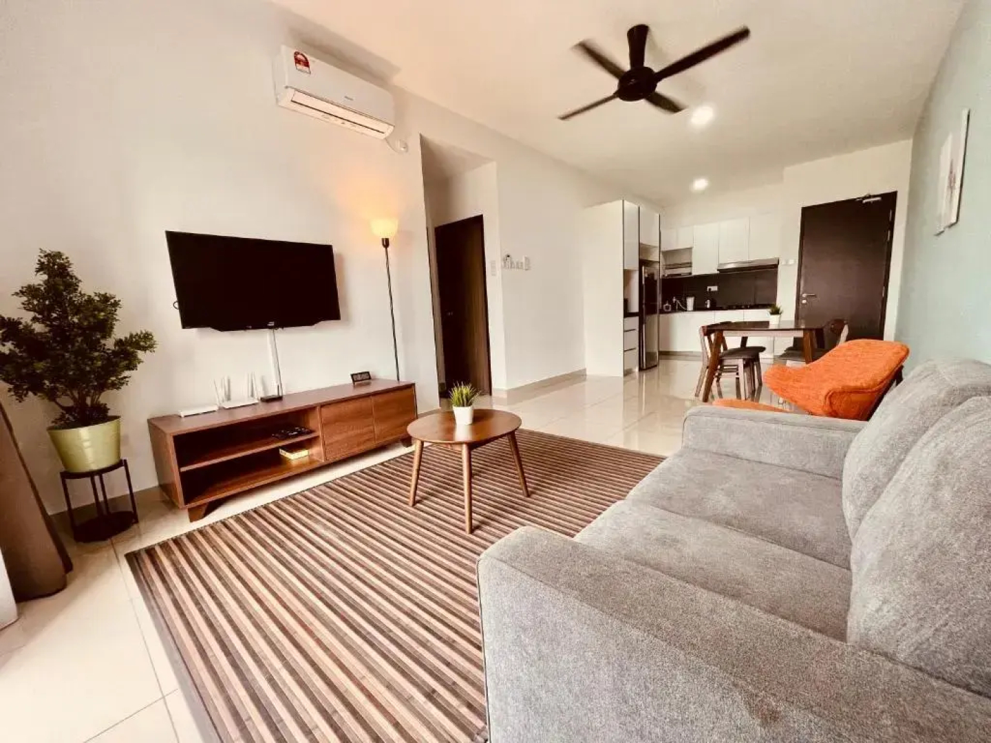Sofeya Desaru Guest House with Pool and Wifi