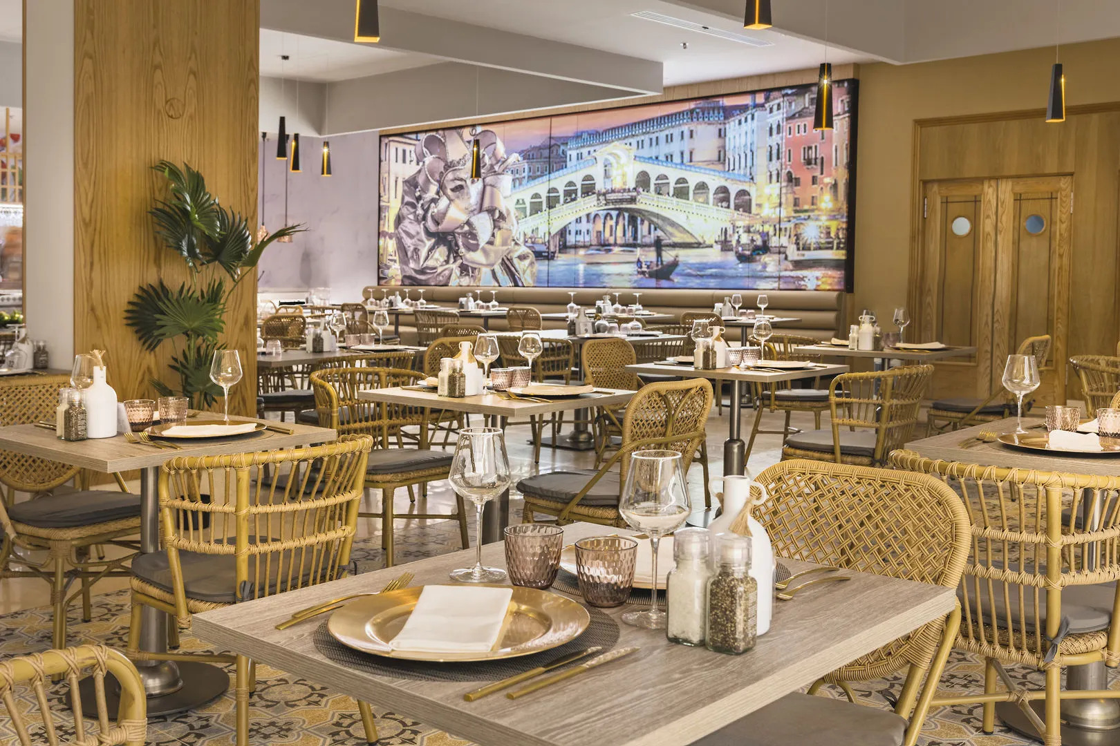 Elba Sara Beach & Golf Resort