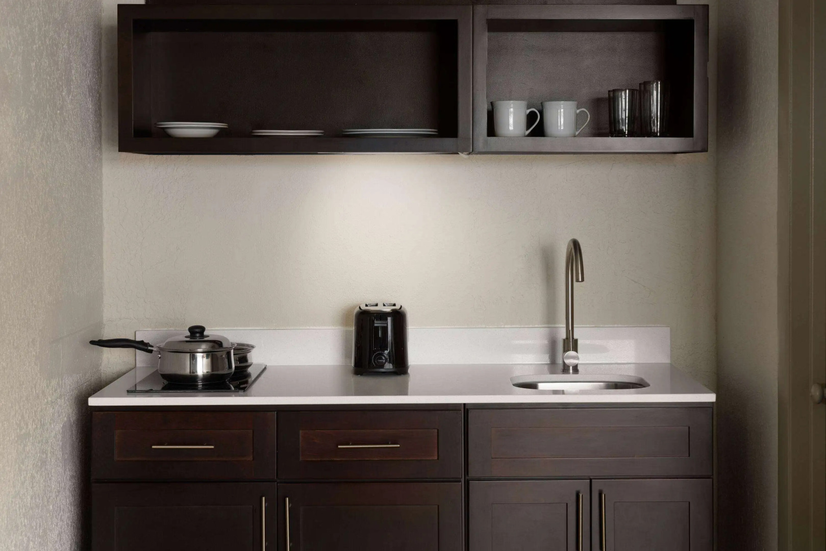 Days Inn & Suites by Wyndham Fort Pierce Midtown