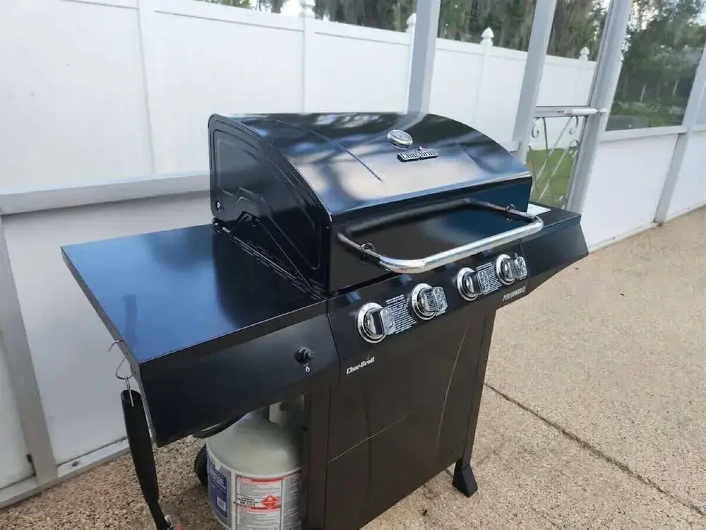 Brooksville Oasis! 3 Bedroom, Heated Pool Home