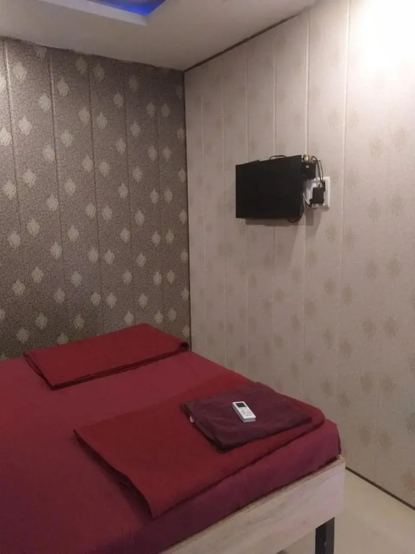 Royal Hotel  - Matheran