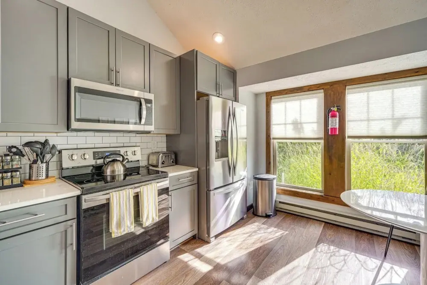 Spacious Modern Home ~ 1 Mi to Camelback Mountain!