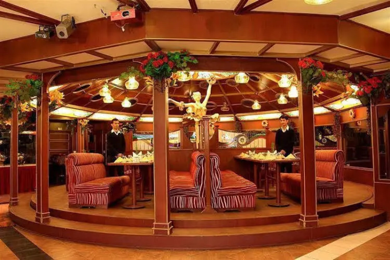 2 BR Rustic hut in Fagu, Shimla, by GuestHouser (912C)