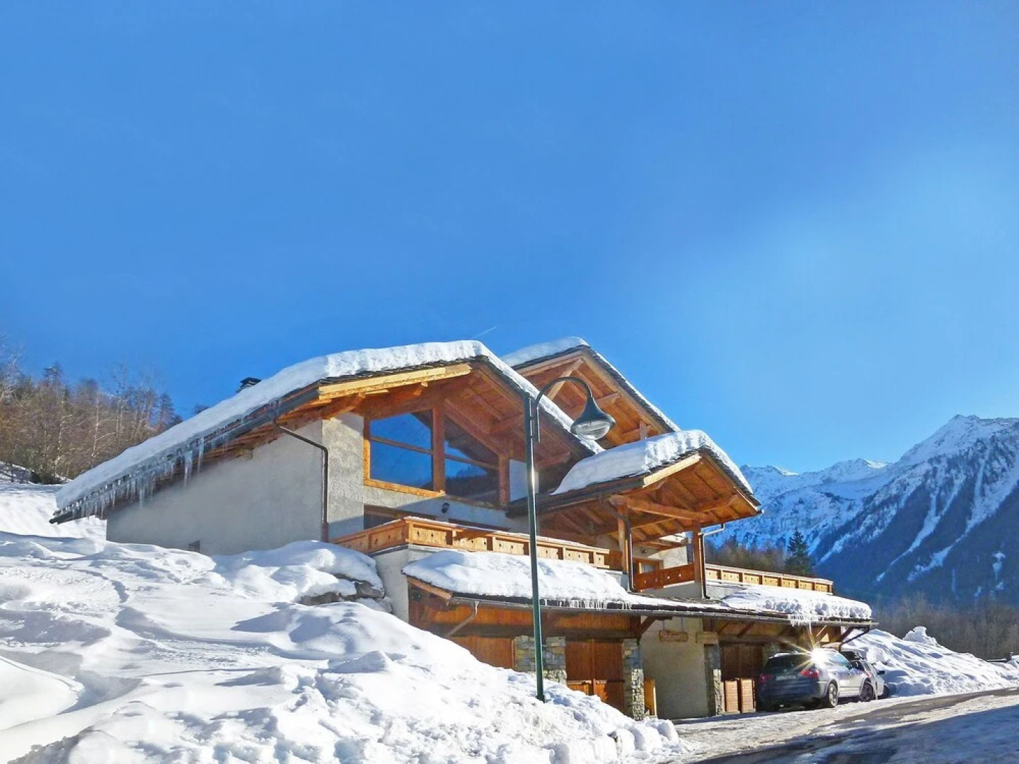 New and Modern Chalet Just 350 m From the ski Lifts