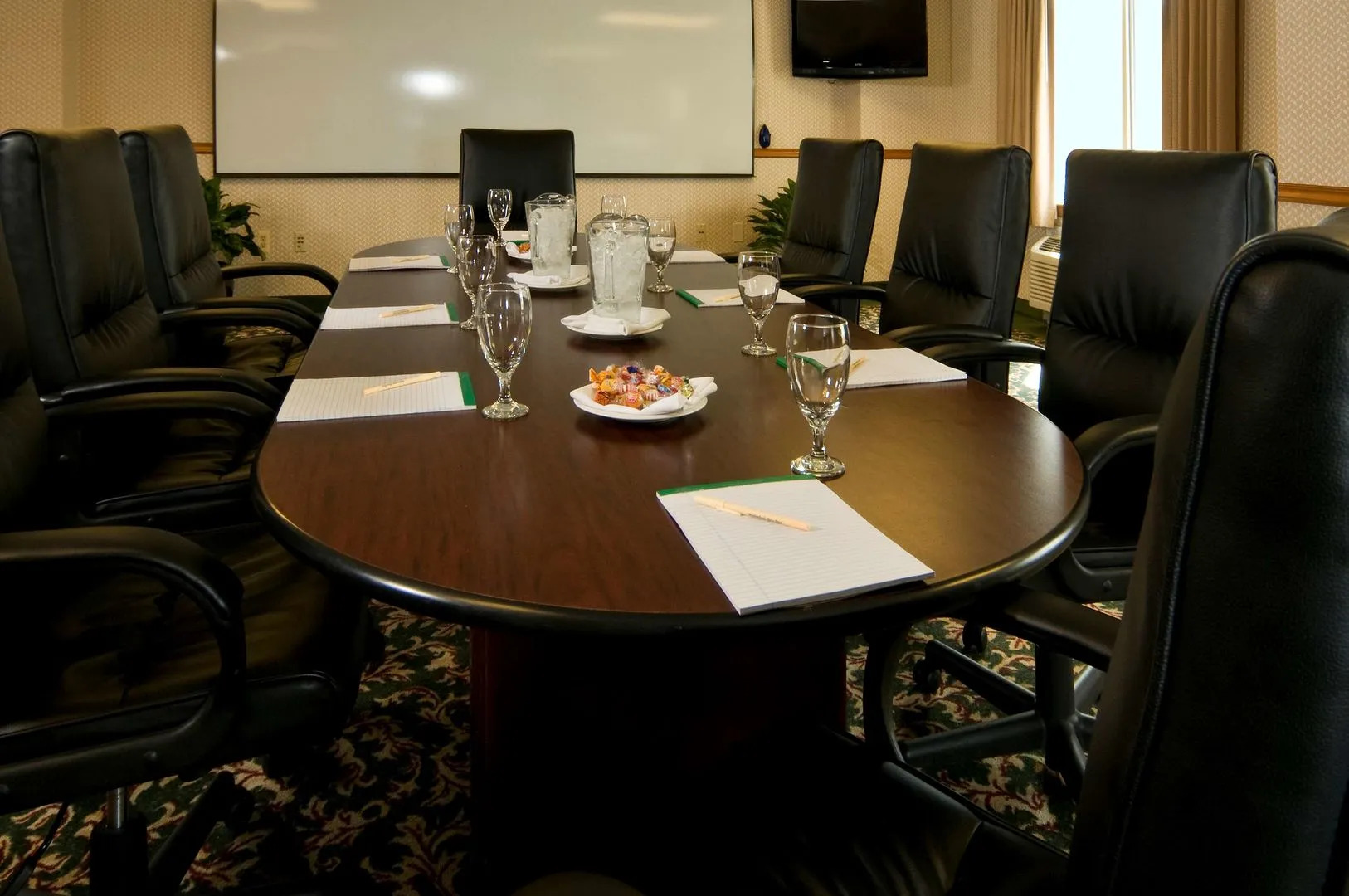 Meadowlands Plaza Hotel