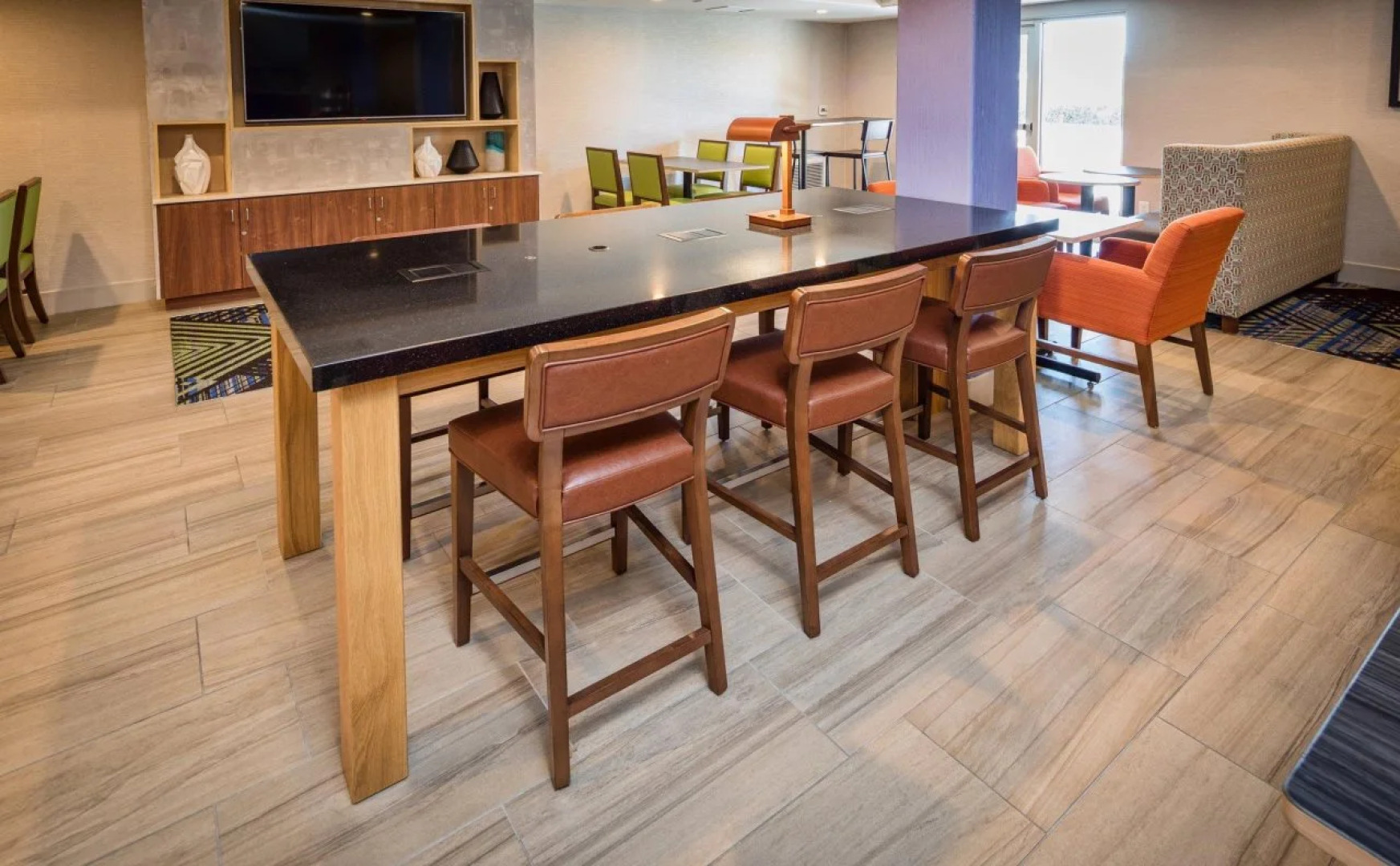 Holiday Inn Express and Suites Modesto by IHG