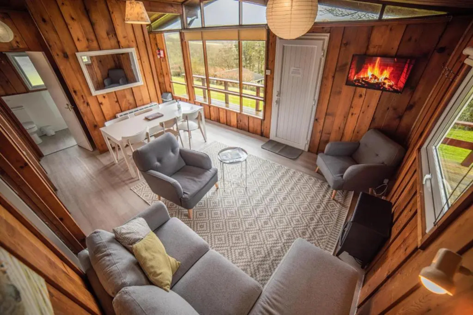 Timber Hill Self Catering Cedar Lodges