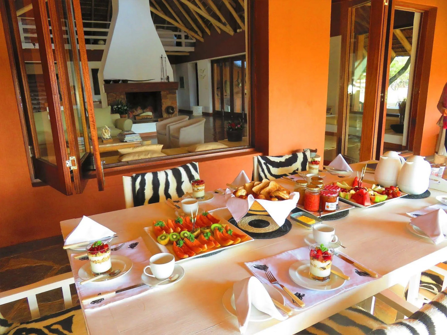 Zebras Crossing Lodge