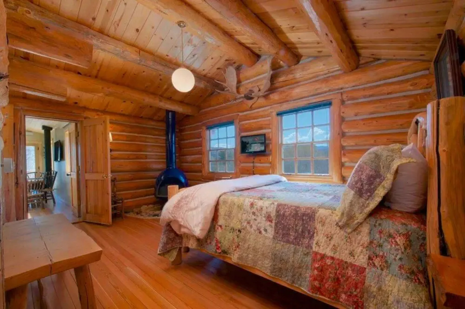 Macker's Cabin by JHRL