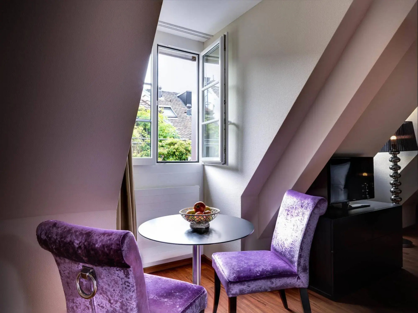 The Lubo - self check-in