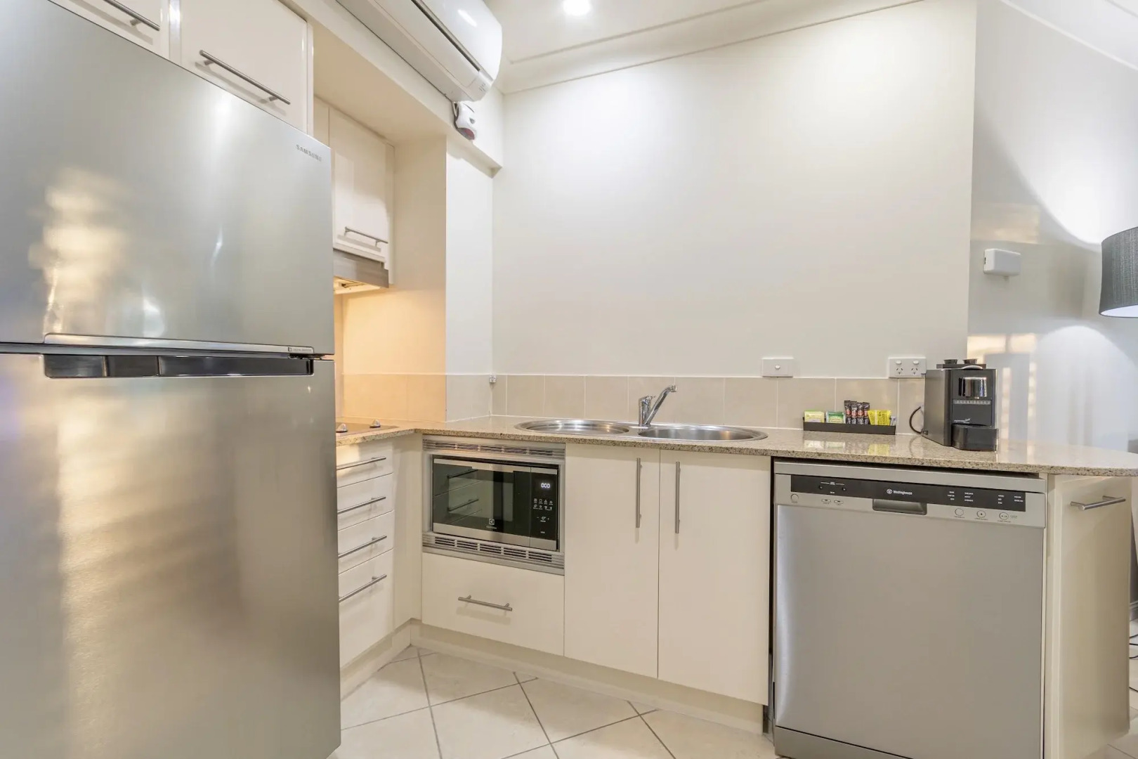 Meridian Port Douglas - Adults only