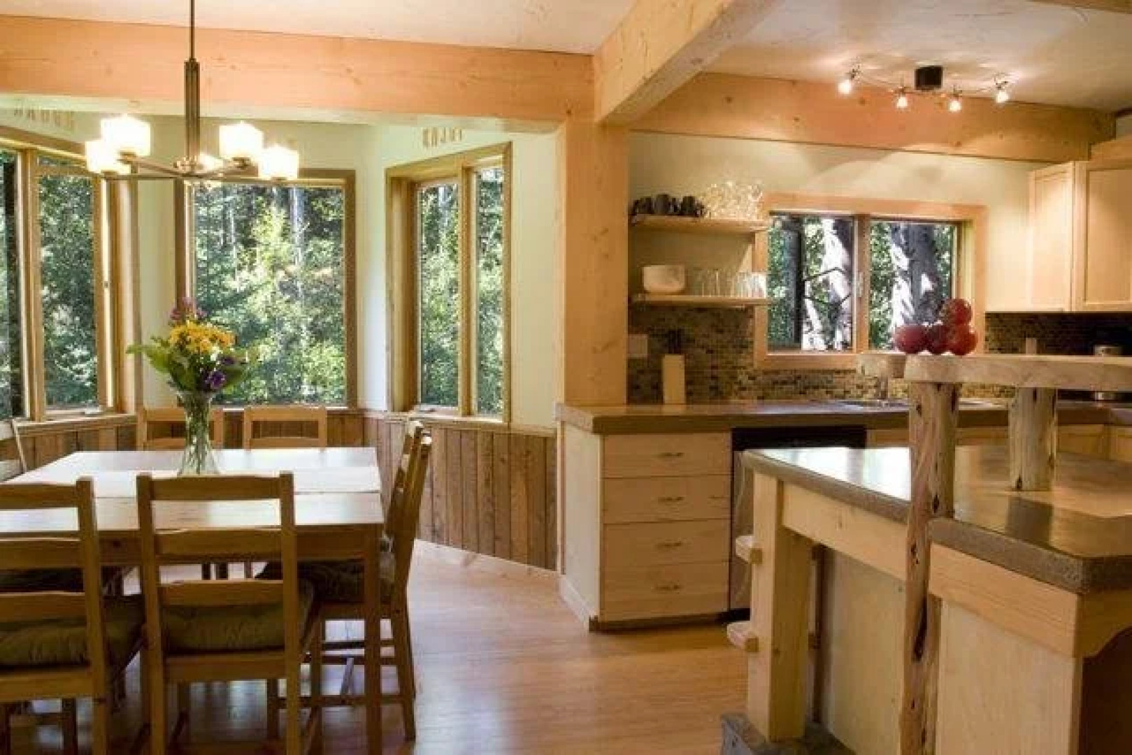 Golden Rockies Lodge